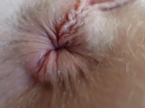 Think that my asshole is worth kissing 😌😍