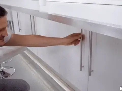 Italian babe loses in hide and seek
