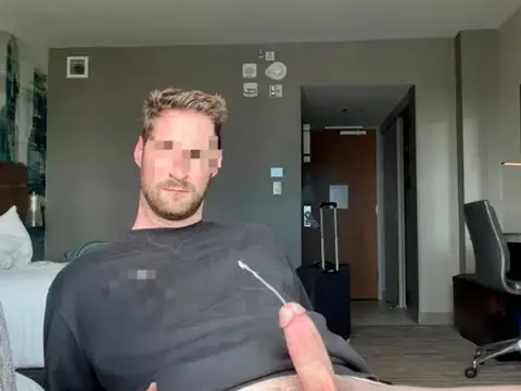Am I the only one who gets horny whenever they’re in a hotel? 💦💦