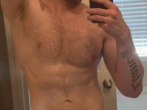 [33] I don’t post full body/face to often because I hate looking at myself 😂😷