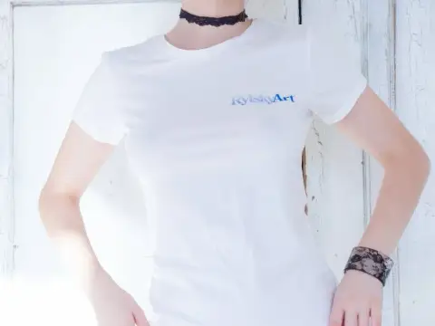 Unga Tjejer (18+)